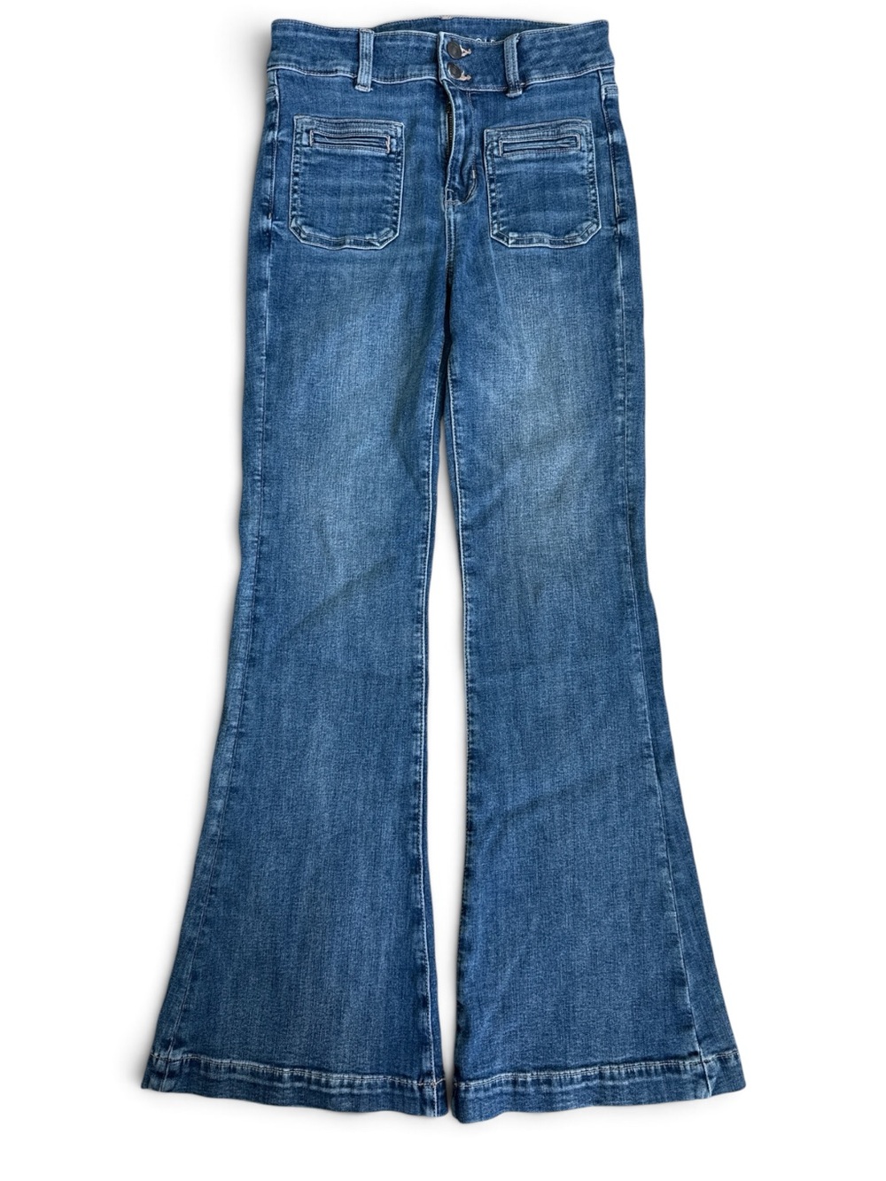 American Eagle Ne(x)t Level Super High-Waisted Flare Jeans. Size 4